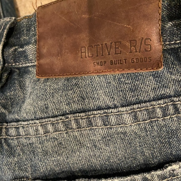 Revolt Active Slim Cut Relaxed Fit Women's Blue Jeans Size 28 - Picture 4 of 9